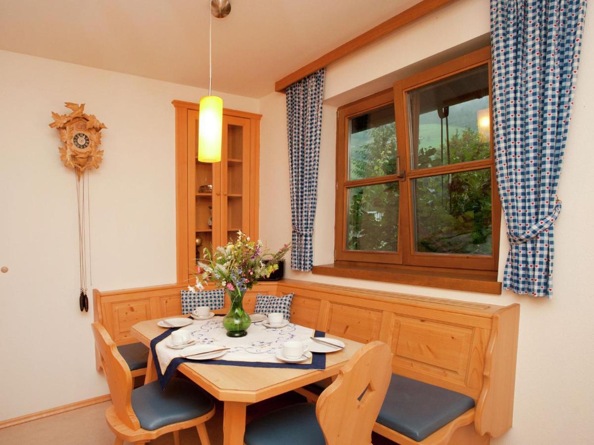Cozy Apartment With Balcony In Mittersill Bagian luar foto
